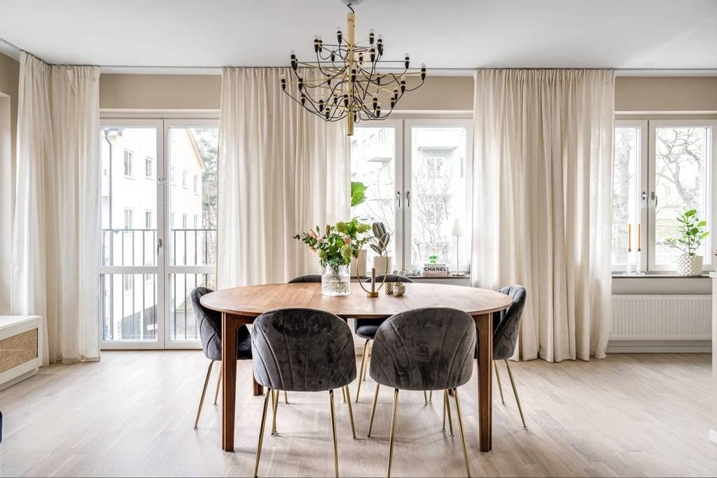 Modern matsal inredning